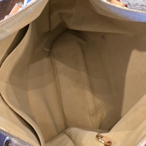 SOLD!!Louis Vuitton Evora MM Damier Azur - Picture 8 of 11